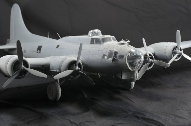 HK Models 01E04 B-17 Flying Fortress F and G 1/32 – zdjęcie 15