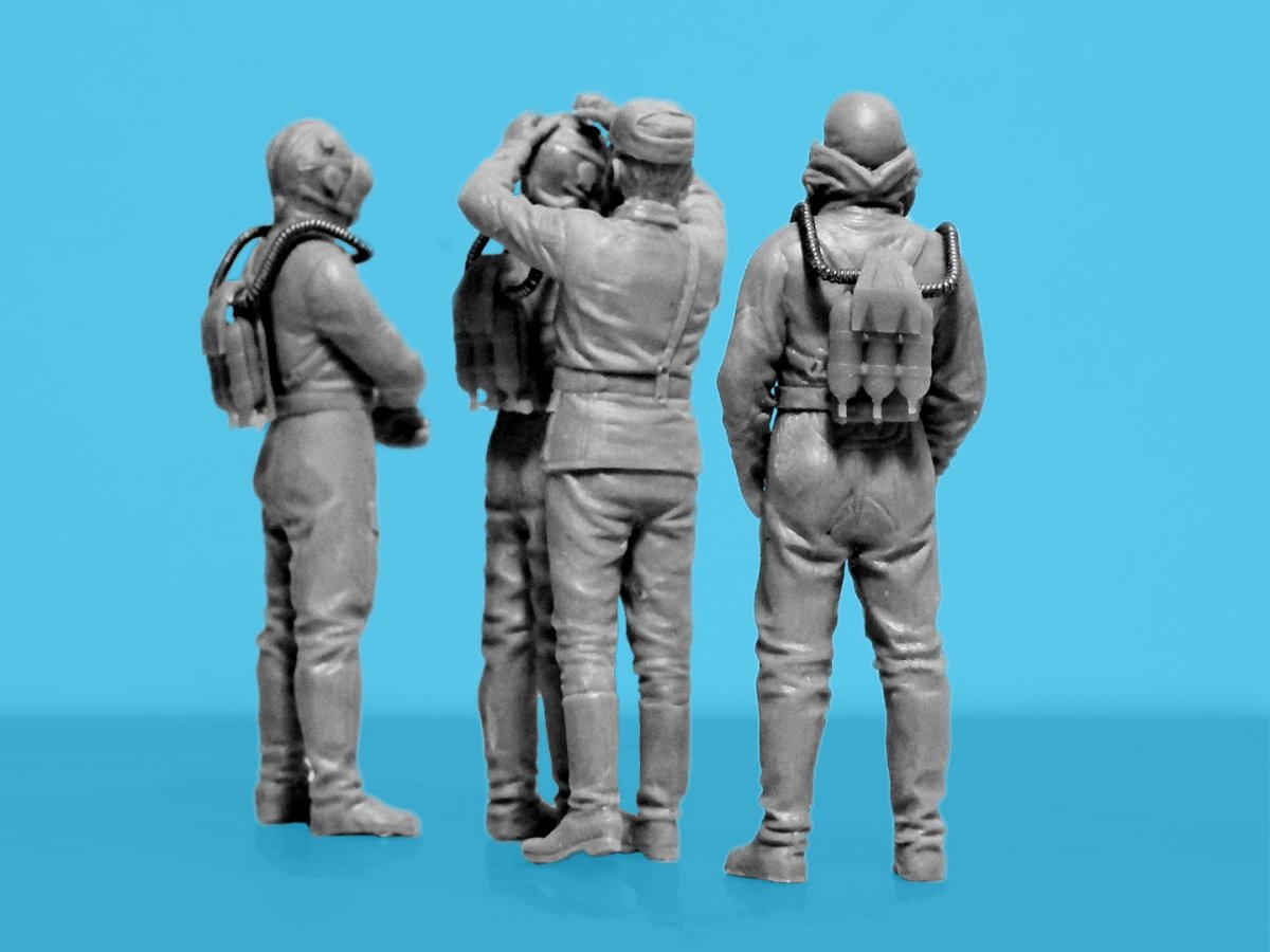 ICM 35906 Chornobyl #6 Feat of Divers 1/35 – image 8