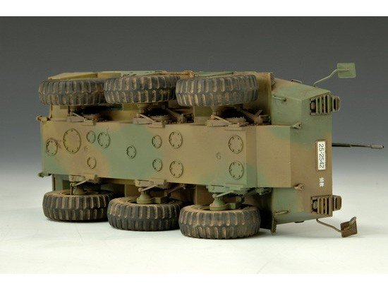 Trumpeter 00327 JGSDF Type 87 Reconnaissance Vehicle 1/35 – zdjęcie 8