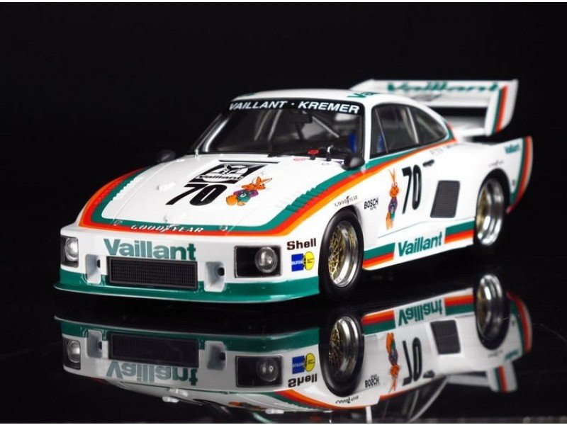 Beemax 24015 Porsche 935K2 1977 DRM Version 1/24 – Bild 2