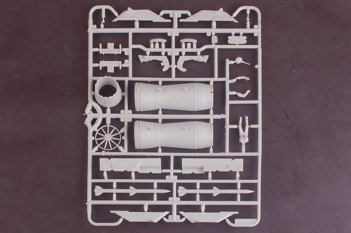 Kitty Hawk 80132 F-35C Lighting II 1/48 – zdjęcie 11