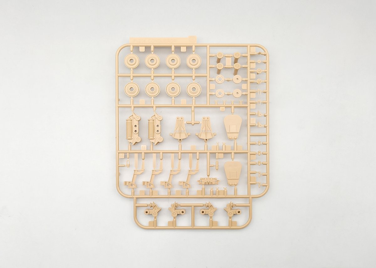 Amusing Hobby 35A042 FV221 Caernarvon British Heavy Tank 1/35 – zdjęcie 13