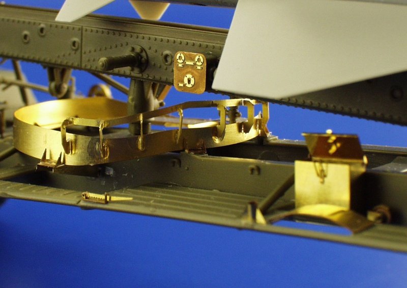 Eduard BIG3529 SA-2 MISSILE / ZiL-157 Truck TRUMPETER 1/35 – zdjęcie 17