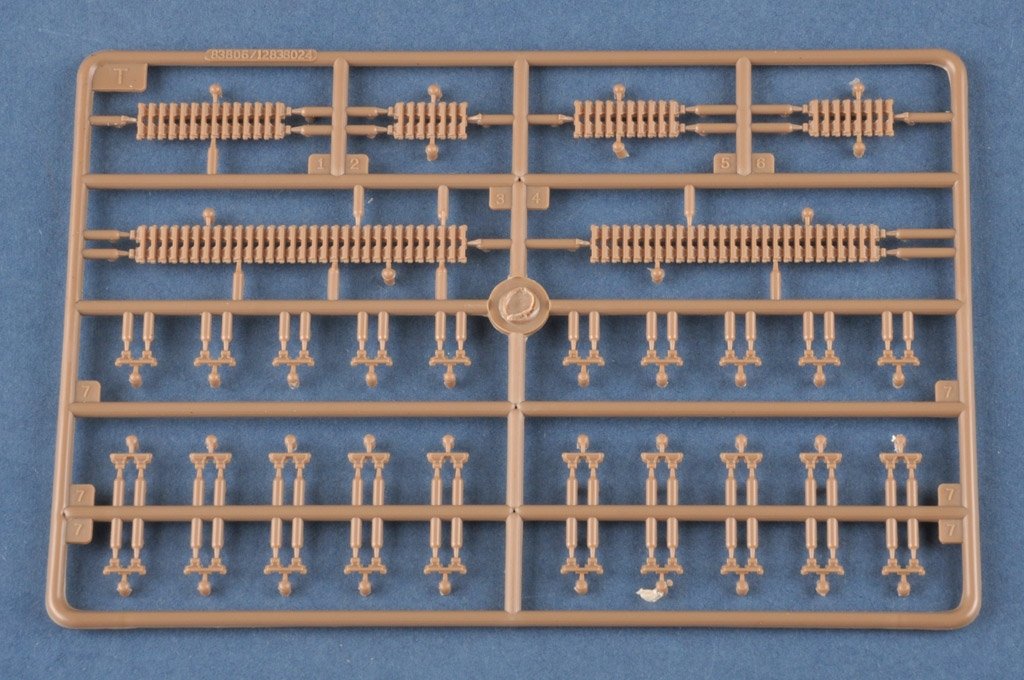 Hobby Boss 83895 German 3.7cm Pak 35/36 auf Pz.Kpfw 35R(f) 1/35 – zdjęcie 9