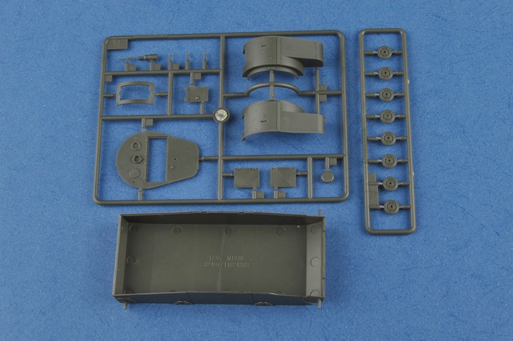 Hobby Boss 83810 Soviet T-26 Light Infantry Tank Mod.1936-1937 1/35 – zdjęcie 5