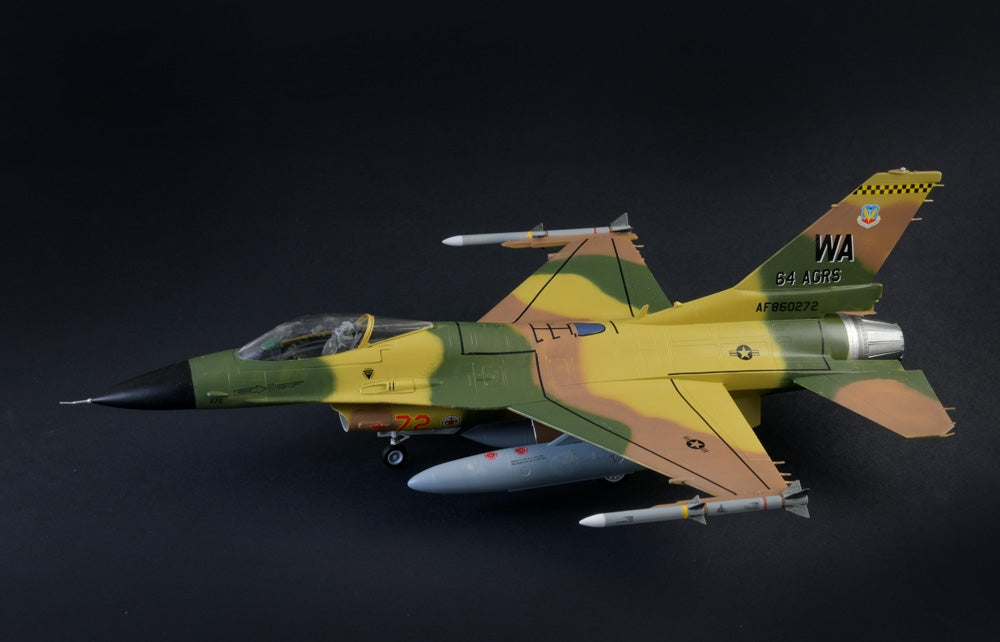 Italeri 35105 F-16C Fighting Falcon - WAR THUNDER 1/48 – zdjęcie 15
