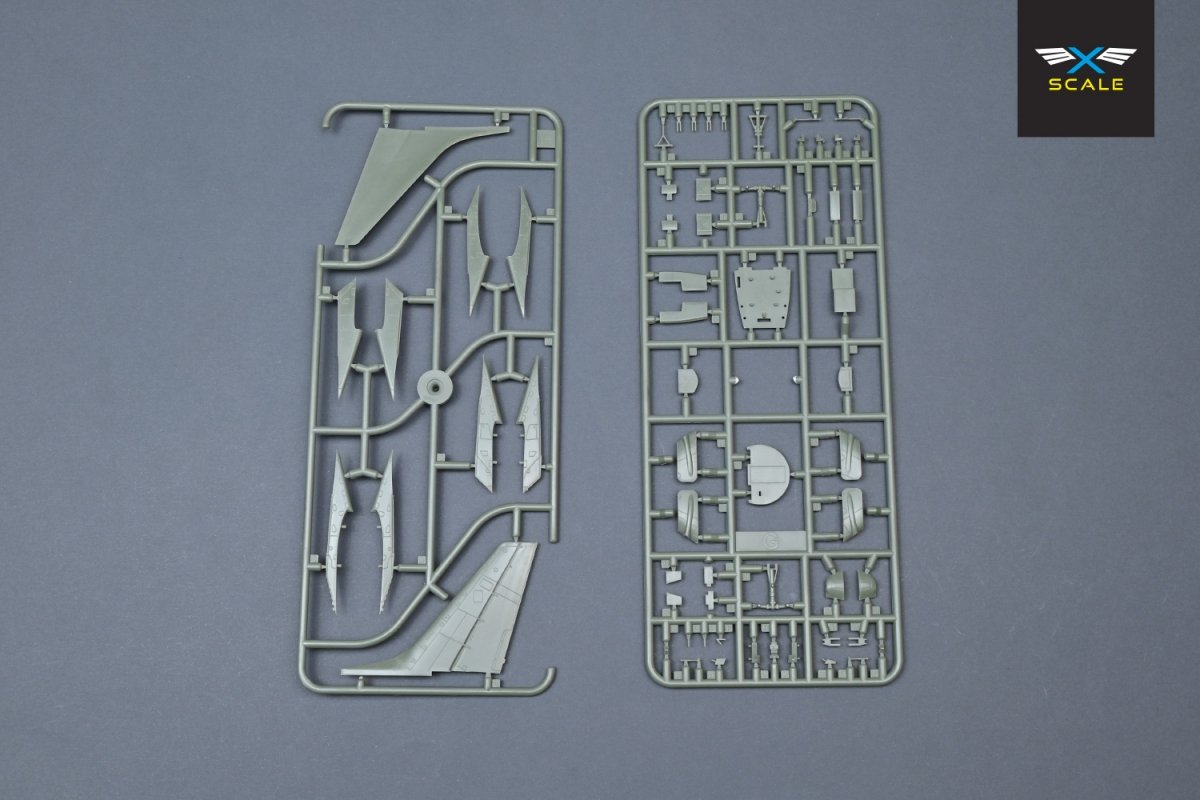 X-Scale 144001 Airliner DC-8-33 - Long-Range Narrow-Body Passenger Airliner 1/144 – zdjęcie 8