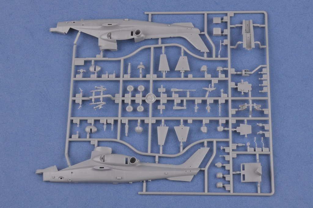 Hobby Boss 87260 WZ-10 Thunderbolt 1/72 – image 4