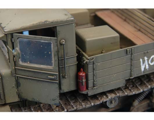 Trumpeter 01573 Voroshilovets Tractor 1/35 – zdjęcie 5