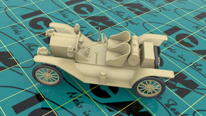 ICM 24026 Model T 1913 Speedster with American Sport Car Drivers 1/24 – image 3