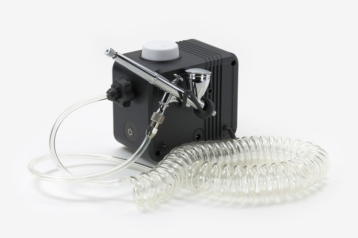 Tamiya 74563 SPRAY-WORK AIR COMPRESSOR ADV. W/Sparmax Airbrush Sx 0.3D – zdjęcie 2