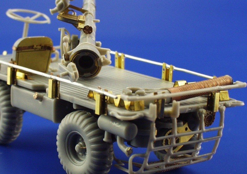 Eduard 35643 M-274 Mule w/106 RR 1/35 Dragon – image 5