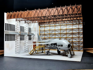 Daw Werk DWA032 Der Hangar - aircraft workshop diorama 1/32 – image 3