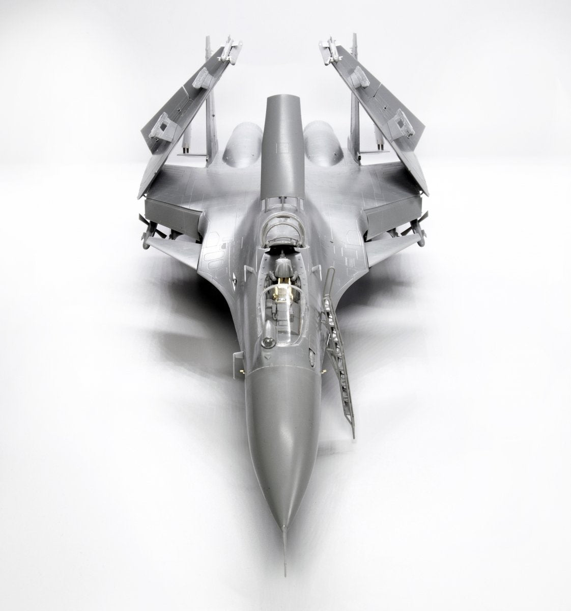 MiniBase 8001 SU-33 Flanker-D 1/48 – Bild 33