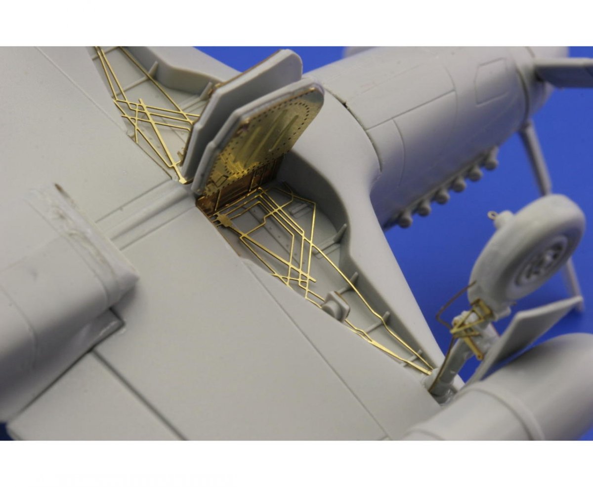 Eduard 73433 F-51D S. A. 1/72 ITALERI – zdjęcie 7