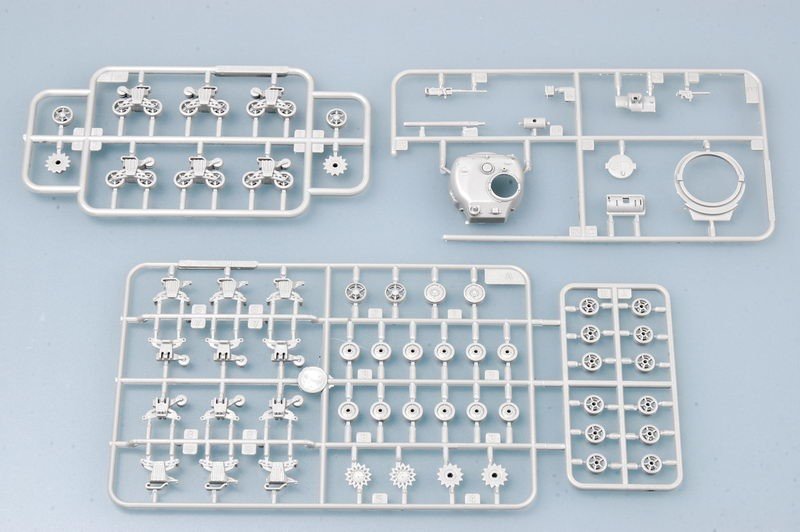 Trumpeter 07223 M4(Mid) TANK 1/72 – image 9