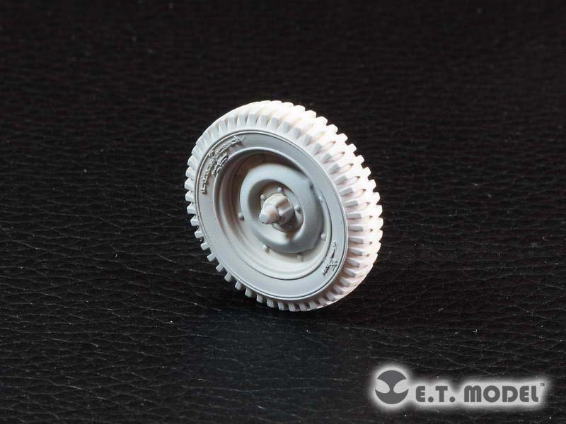 E.T. Model ER35-044 WWII U.S. Willys MB Jeep Weighted Road Wheels 1/35 – zdjęcie 3