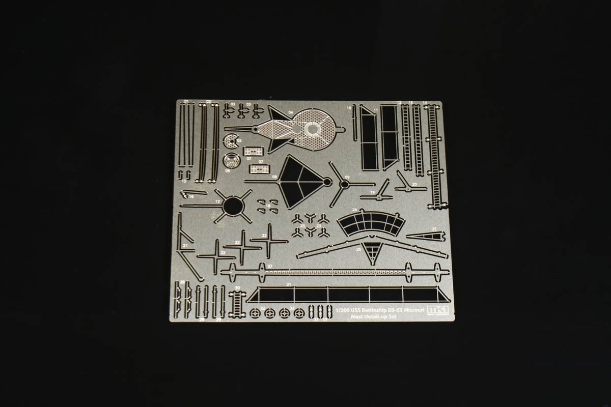 MK1 Design MS-20004 USS MISSOURI MAST DETAIL-UP SET 1/200 – image 3