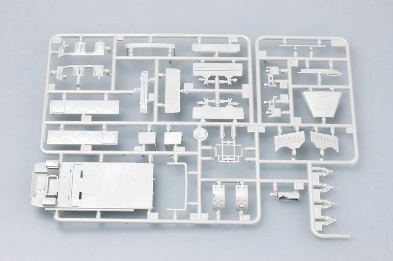 Trumpeter 07275 German Sd.Kfz.9 (18t) Half-Track Sd.Ah.116 Trailer 1/72 – zdjęcie 7