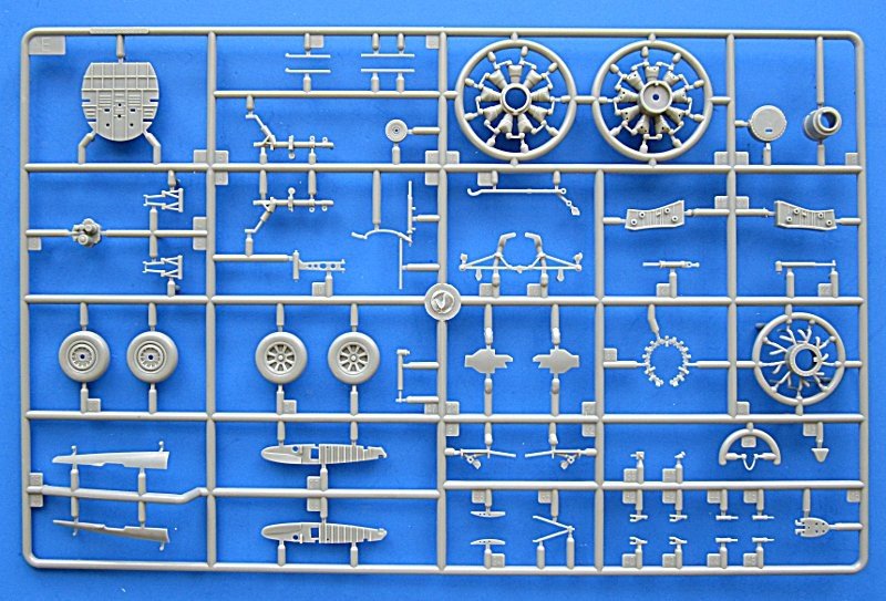 Hobby Boss 80386 F4U-4 Corsair Early Version 1/48 – zdjęcie 6