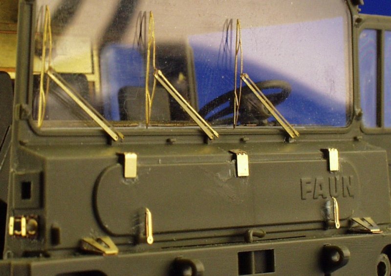 Eduard BIG3512 FAUN SLT 56 TRUMPETER 1/35 – image 8