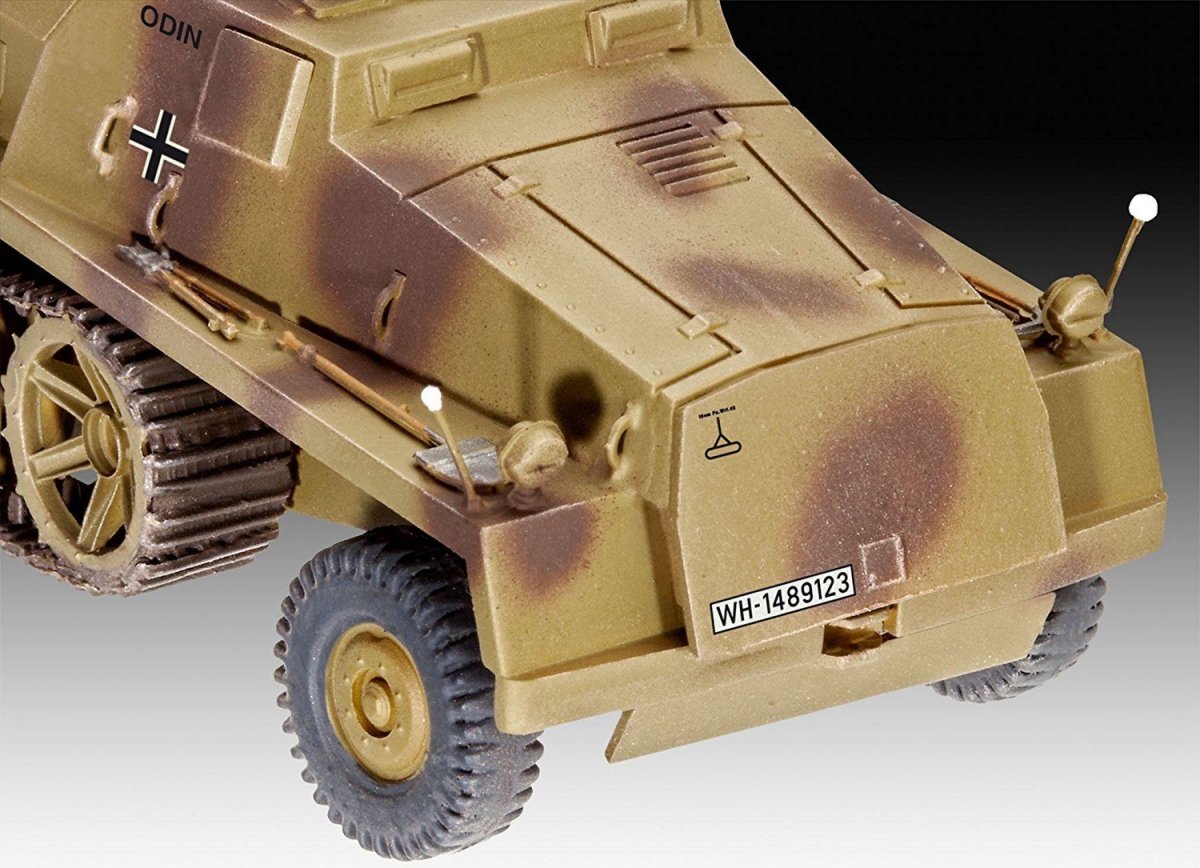 Revell 03264 sWS with 15 cm Panzerwerfer 42 1/72 – image 6