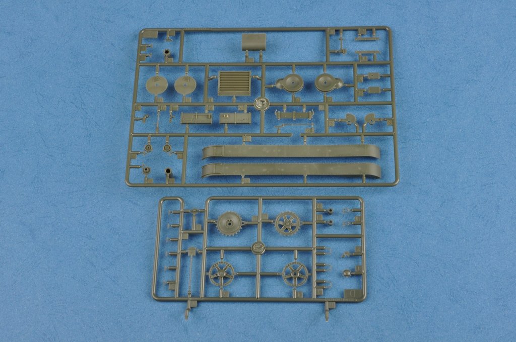 Hobby Boss 82497 Soviet T-26 Light Infantry Tank Mod.1938 1/35 – zdjęcie 7
