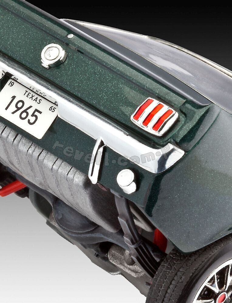 Revell 67065 Ford Mustang 1965 2+2 Fastback Model Set 1/24 – zdjęcie 6