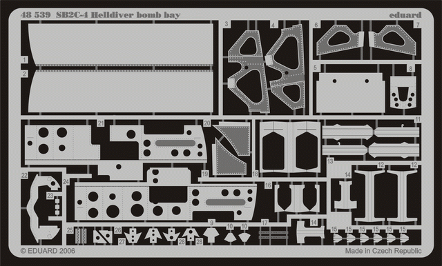 Eduard BIG4870 SB2C-4 1/48 MONOGRAM, REVELL – image 7