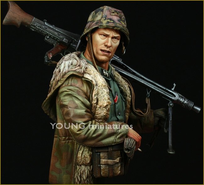 Young Miniatures YM1822 Waffen SS MG-42 Gunner Ardennes 1944 1/10 – zdjęcie 5