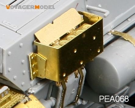 Voyager Model PEA068 WWII Panzer Smoke Candle Rack (1942-1943) (For ALL) 1/35 – image 5