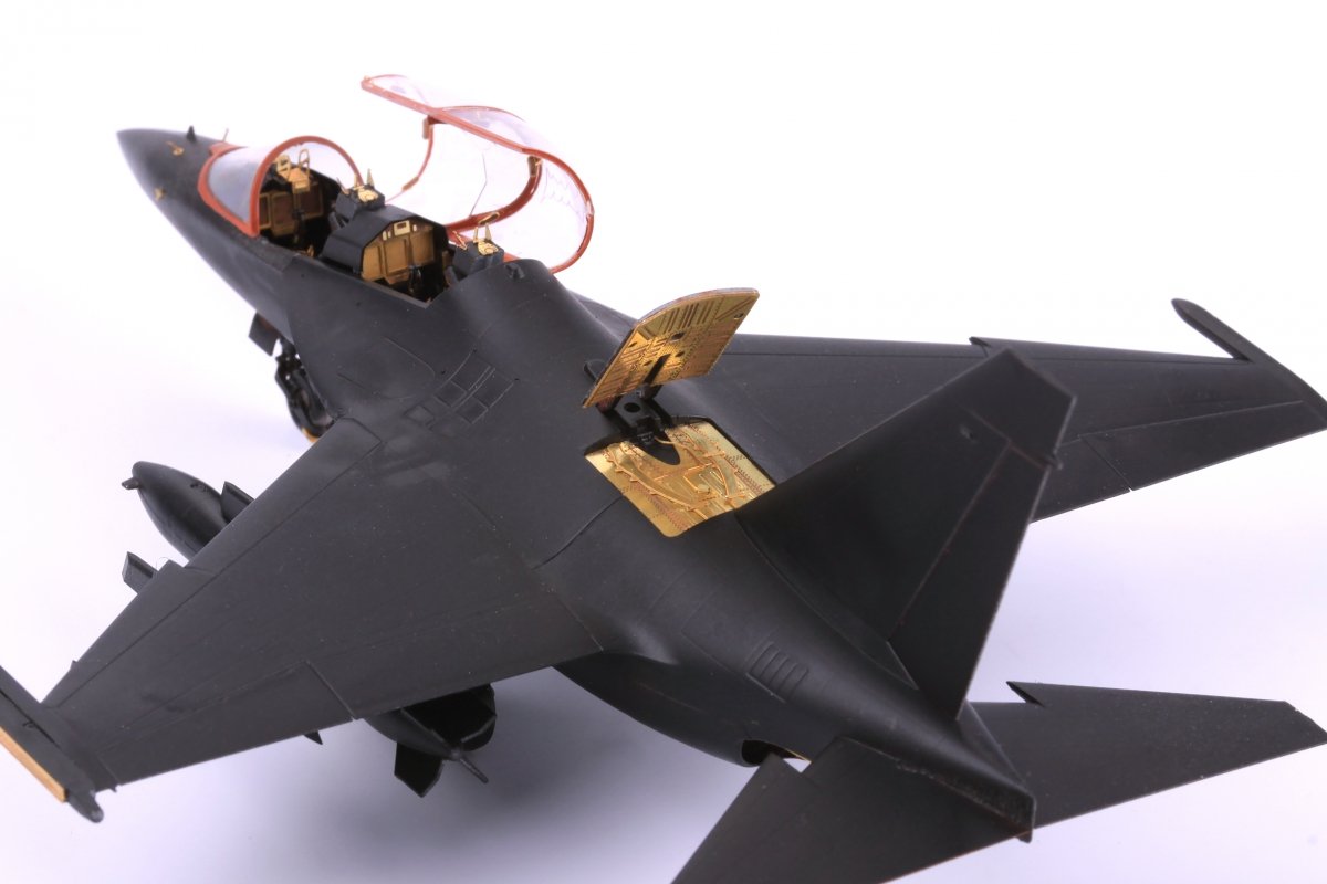 Eduard 73618 Yak-130 ZVEZDA 1/72 – image 4
