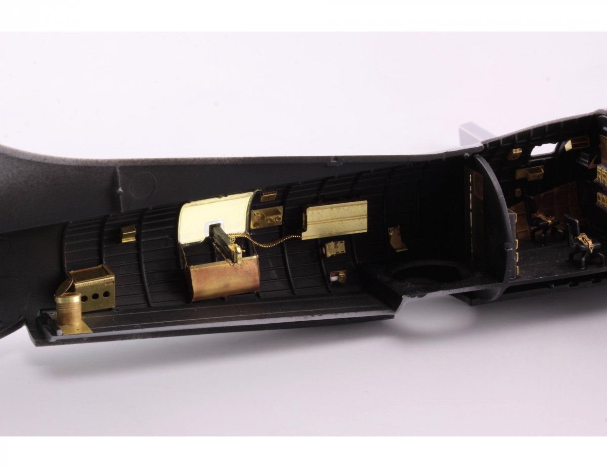 Eduard 73569 B-17G rear interior AIRFIX 1/72 – zdjęcie 7