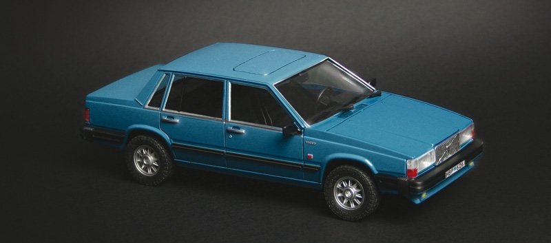 Italeri 3623 Volvo 760 GLE 1/24 – image 6