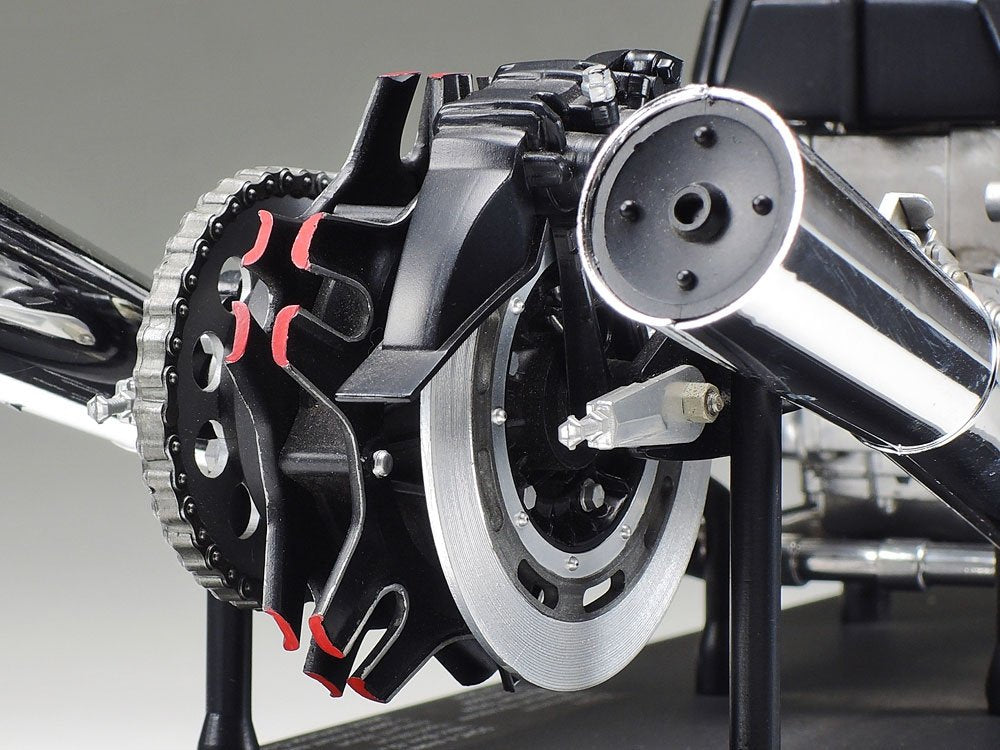 Tamiya 16023 Kawasaki Z1300 Motorcycle Engine 1/6 – zdjęcie 4