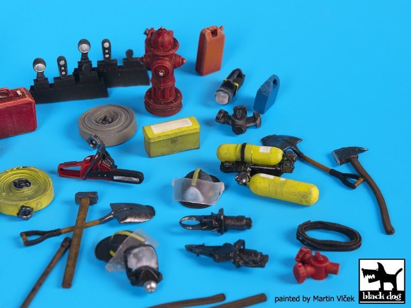 Black Dog T35144 Firefighters equipment accessories set 1/35 – image 3