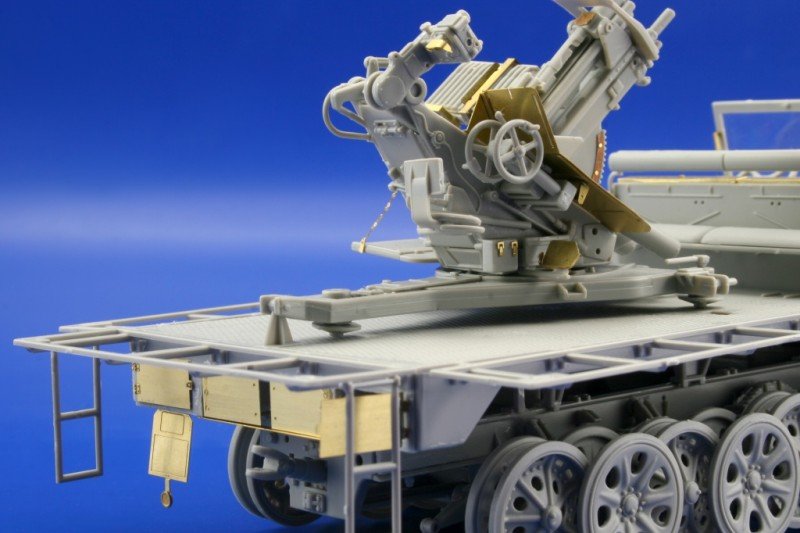 Eduard 36104 Sd. Kfz.7/2 (early) Flak 37 37mm 1/35 Trumpeter – zdjęcie 13