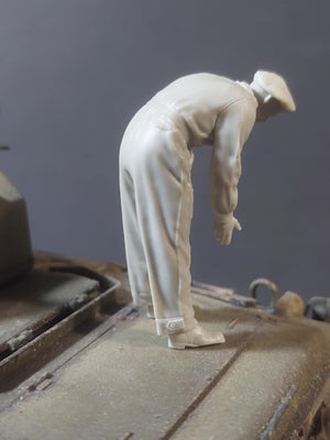 Panzer Art FI35-232 British tanker loading 75mm ammo No1 1/35 – zdjęcie 3