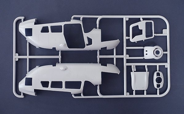 Roden 632 Cessna O-2A Skymaster 1/32 – Bild 3