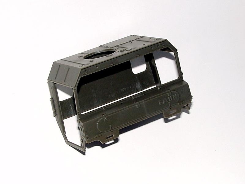 Trumpeter 00203 Faun Elephant SLT-56 Panzer transporter 1/35 – image 5