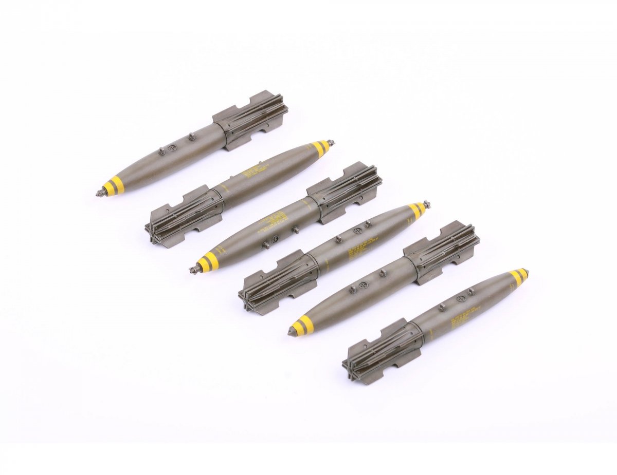 Eduard 632098 Mk.82 bomb w/ Mk.15 Snakeye Fins 1/32 – zdjęcie 2