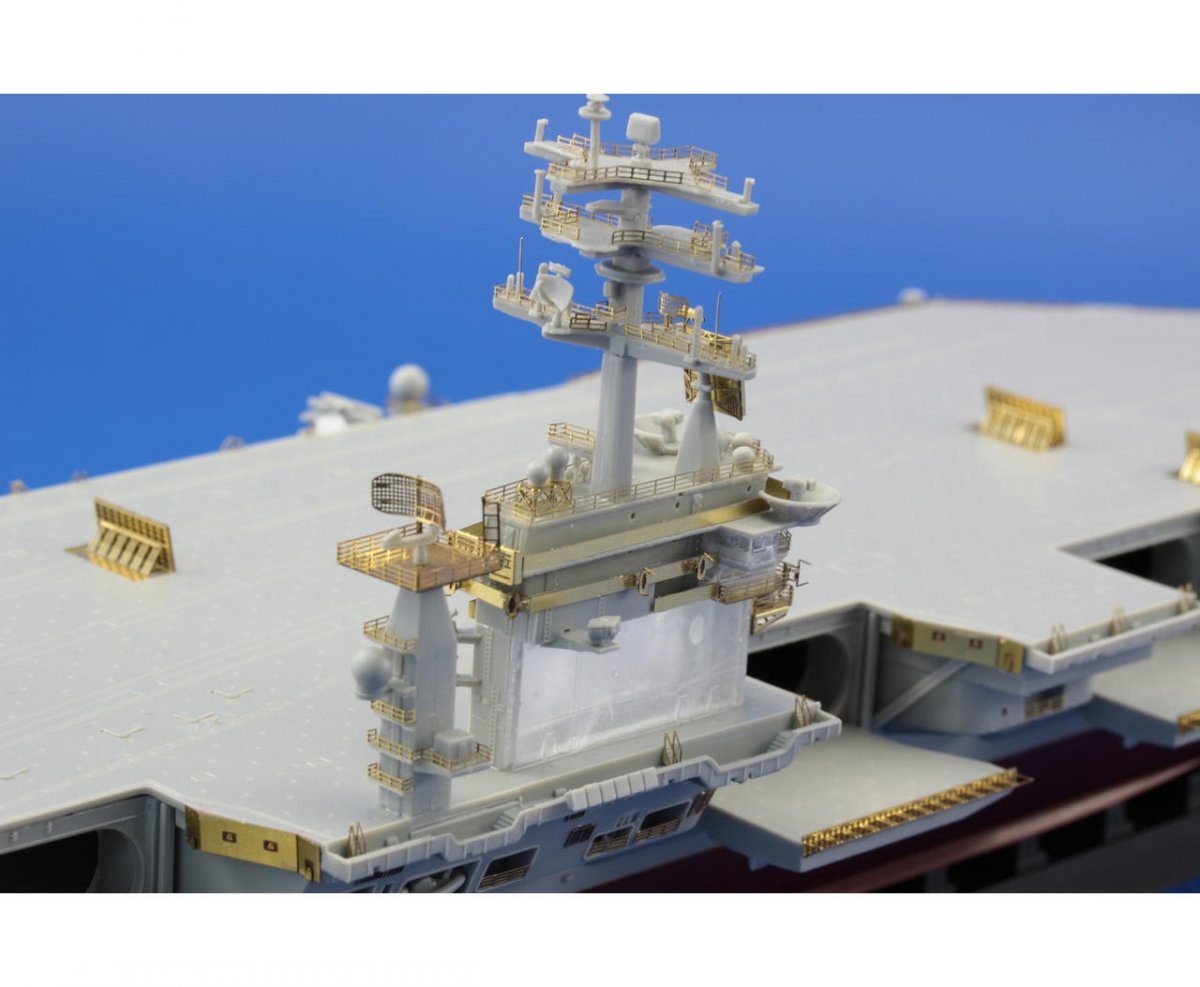 Eduard 17027 USS Nimitz CVN-68 (2005) TRUMPETER 1/700 – zdjęcie 6