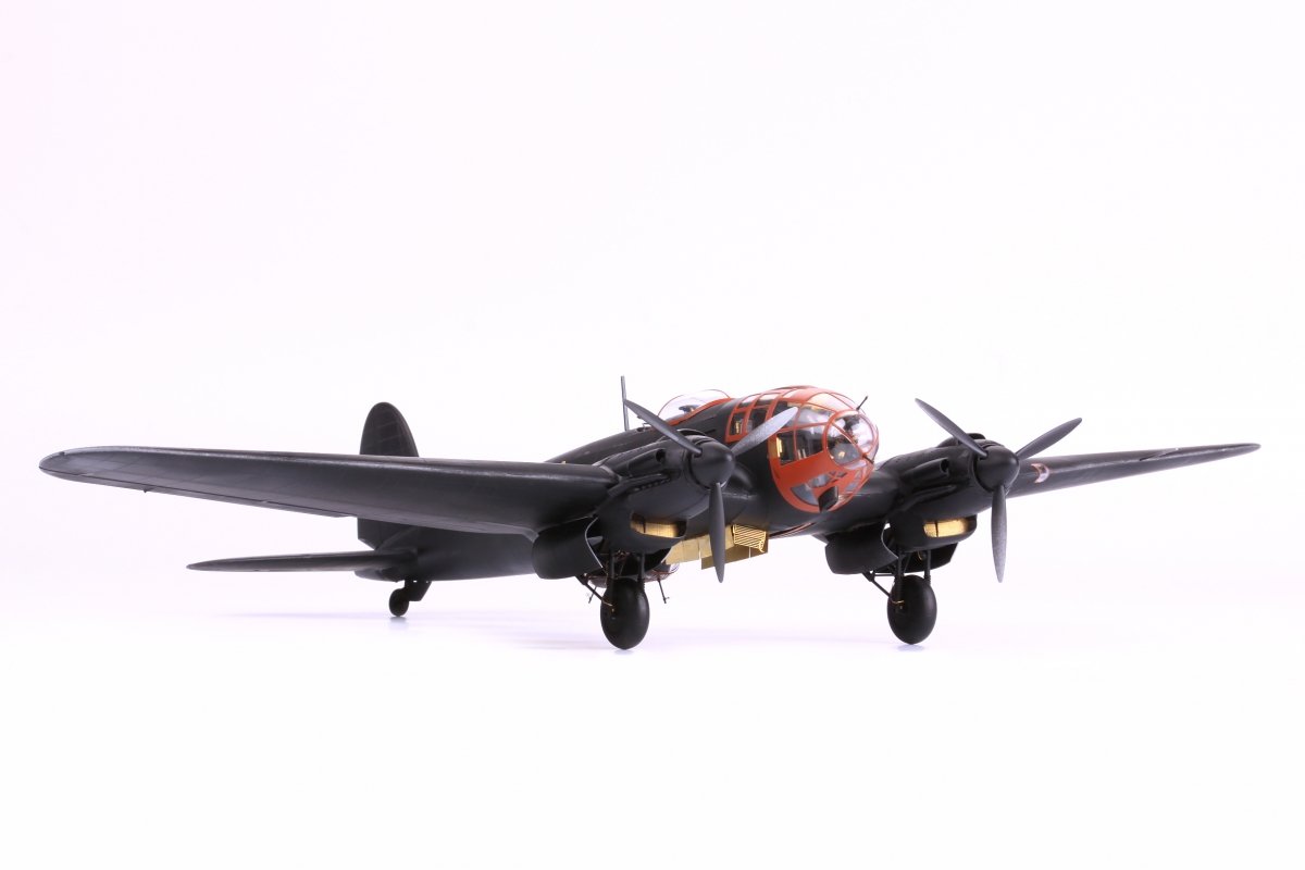 Eduard 49886 He 111H-3 nose interior ICM 1/48 – image 3