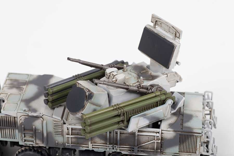 Zvezda 7441 SA-22 Greyhound / Pantsir-S1 - Russian Self-Propelled Anti-Aircraft System 1/100