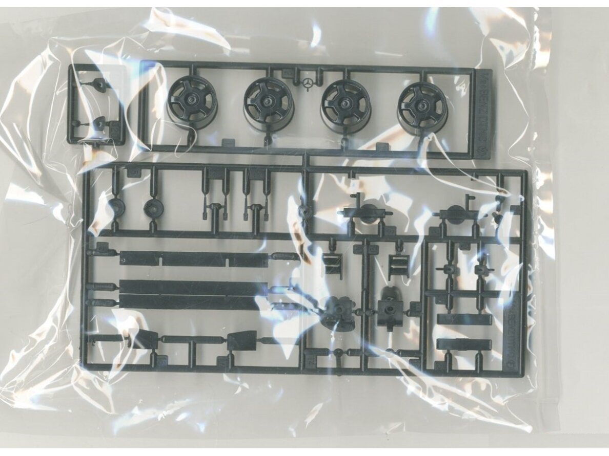Fujimi 126821 Mercedes-Benz AMG C-class DTM &amp;#39;94 1/24 – zdjęcie 4