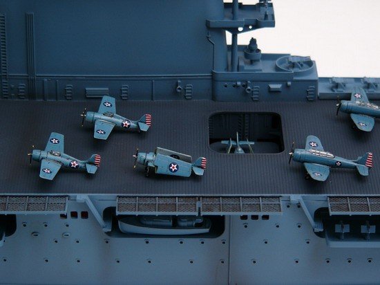 Trumpeter 05608 USS CV-2 Lexington carrier 05/1942 1/350 – image 6