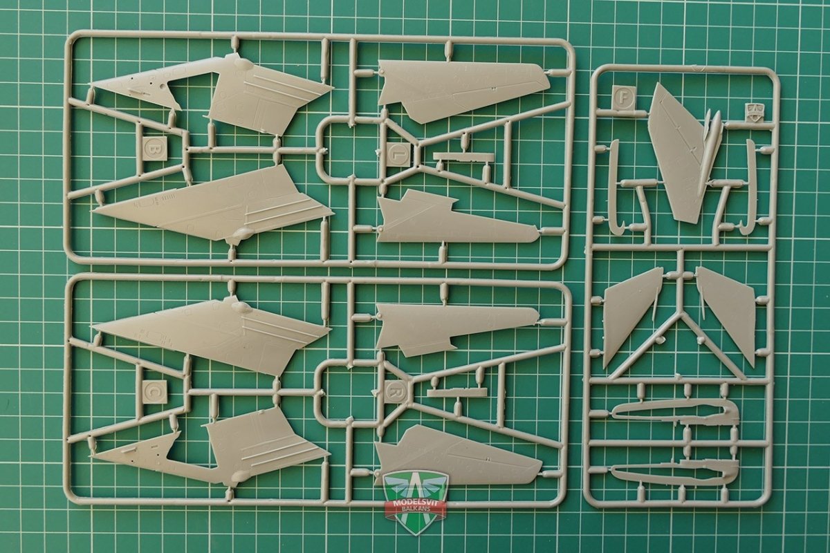 Modelsvit 72011 Sukhoi Su-17M Multirole fighter 1/72 – zdjęcie 5