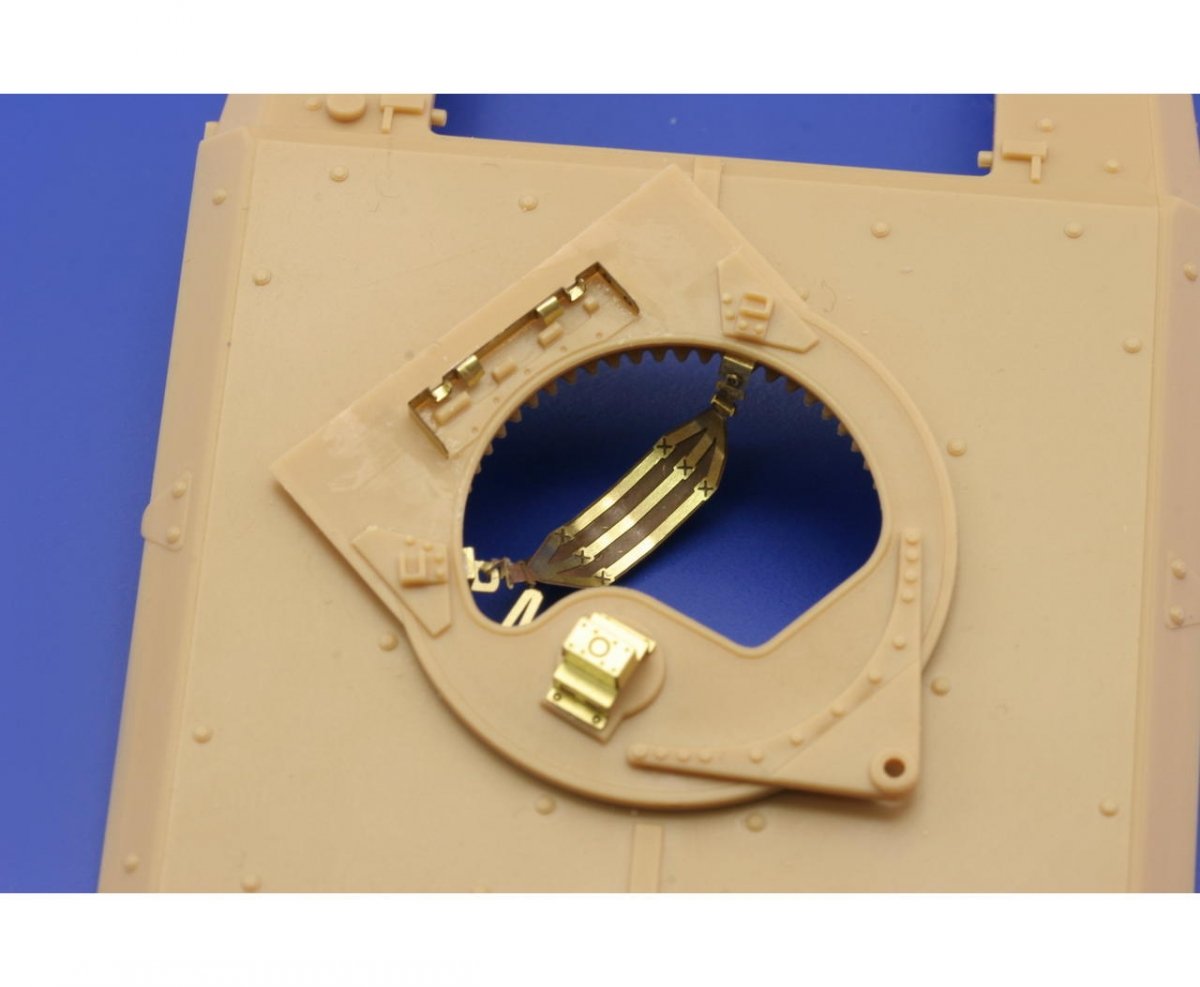 Eduard 36209 M-1151 EAC interior 1/35 Academy – zdjęcie 10