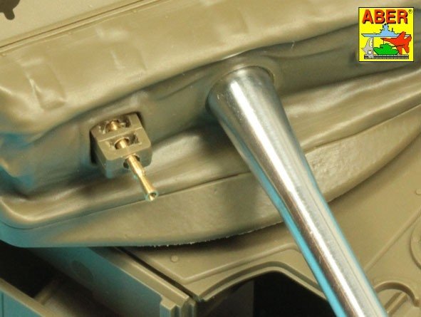 Aber 35L-332 76.2 mm (3 inch) 17 pounder Mk. II barrel with muzzle brake for A34 COMET tank 1/35 – image 5