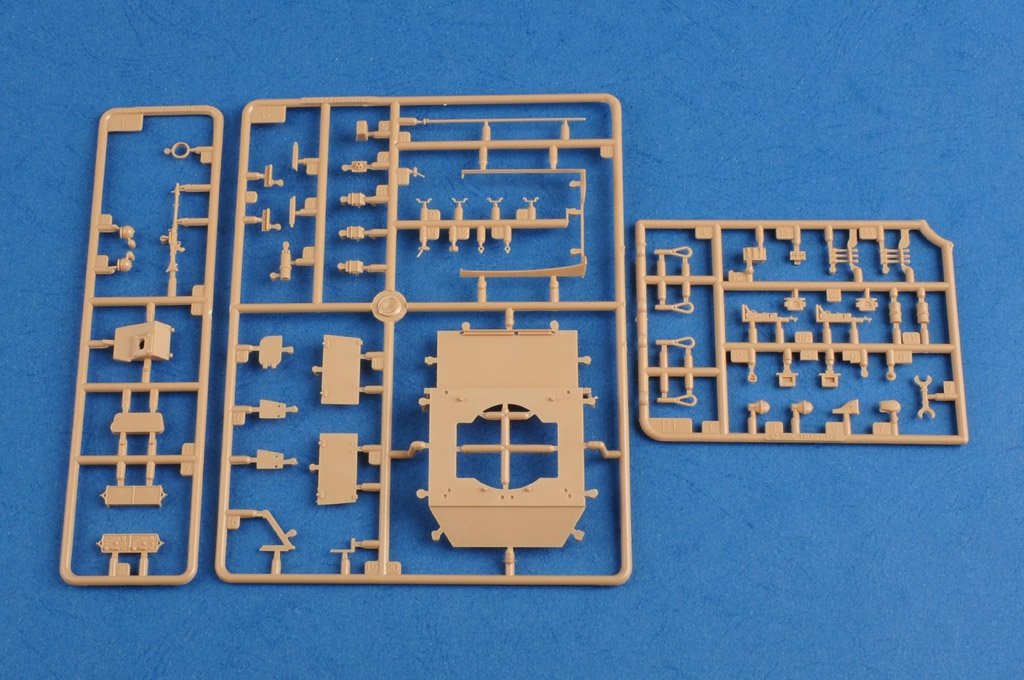 Hobby Boss 83809 Befehlsfahrzeug auf Fgst. Pz.Kpfw.35 R 731(f) 1/35 – image 9